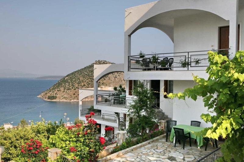 Daphne Bungalows Tolón Buitenkant foto