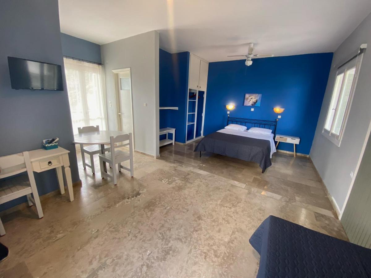 Daphne Bungalows Tolón Buitenkant foto