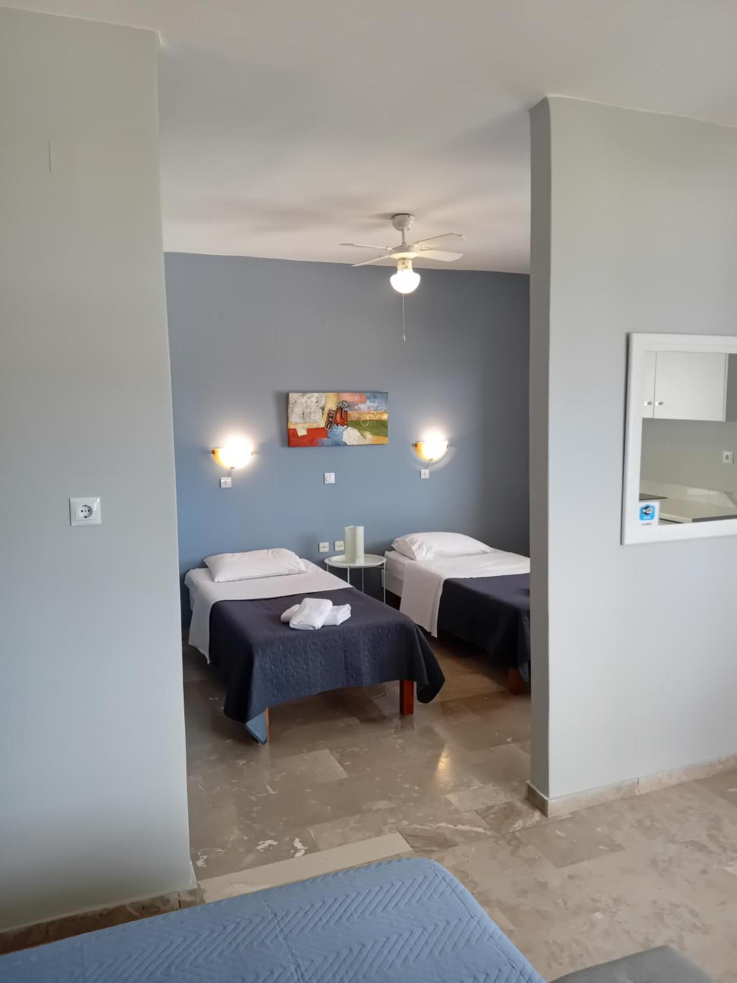 Daphne Bungalows Tolón Buitenkant foto